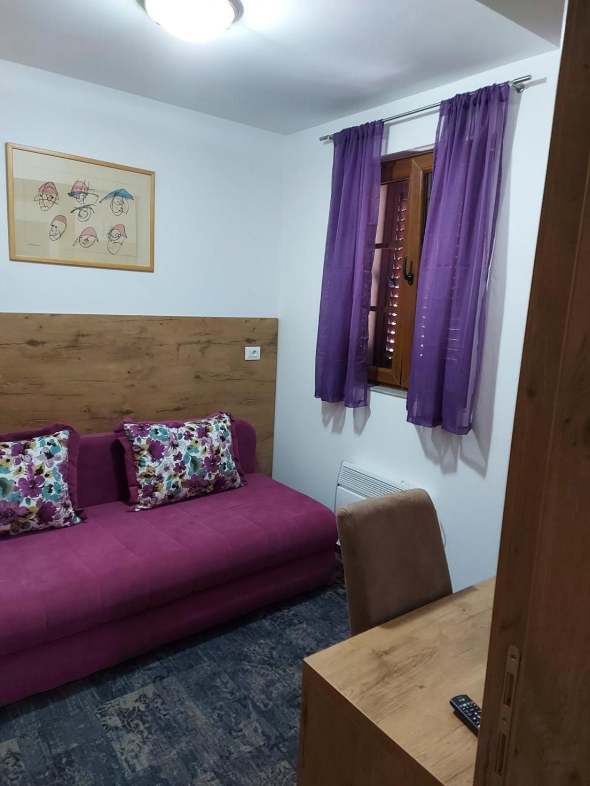 Hotel Tilia Cetinje Zimmer foto